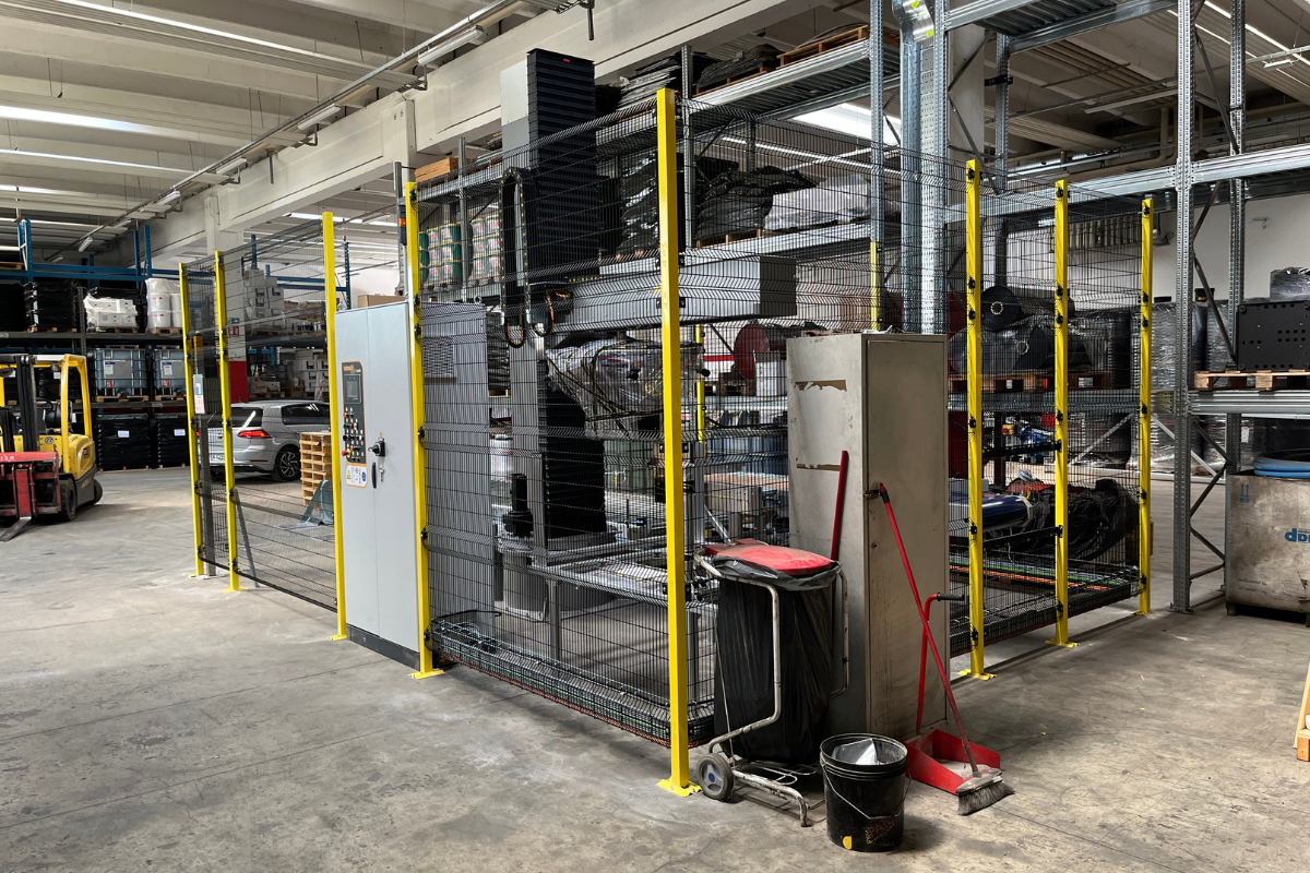 Impianto automatico di pallettizzazione sacchi sottovuoto